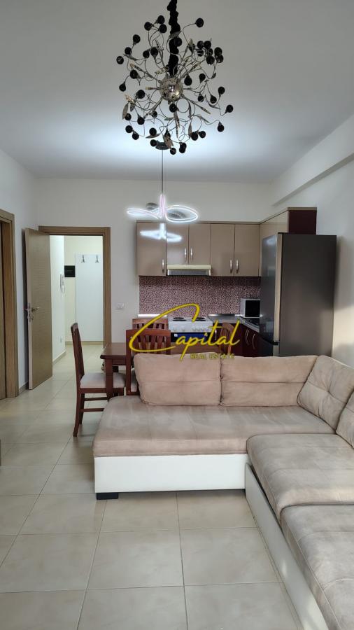 Apartament me qira 1+1 pazari i ri 60.000 leke