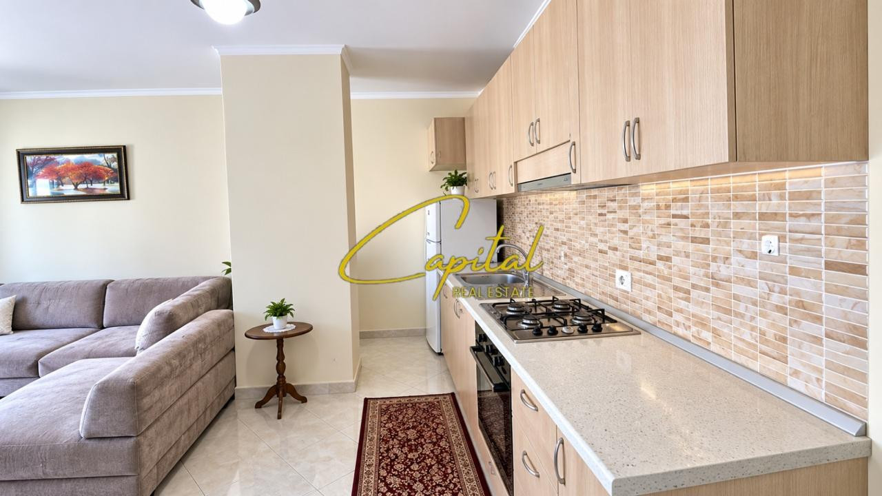 Shitet apartament 1+1 kinostudio 126.999 euro