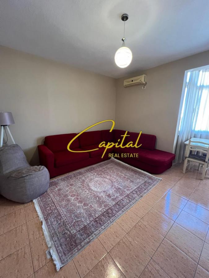 Apartament me qira 1+1 qender 60.000 leke