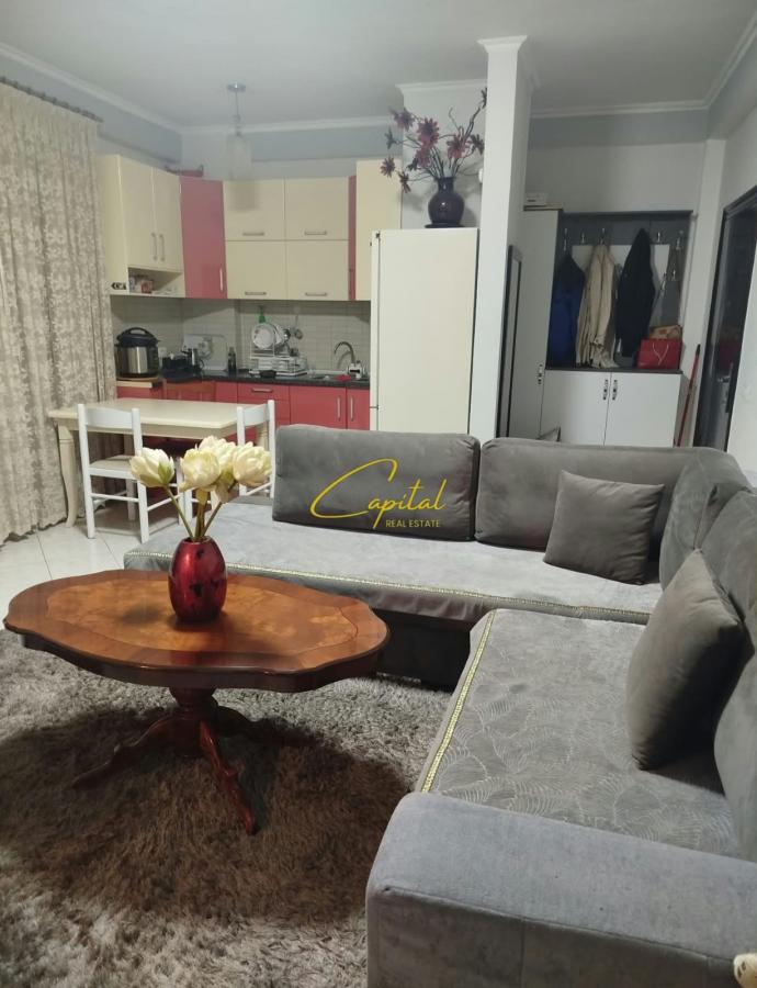 Shitet apartament 1+1 kodra e diellit 14.000.000 leke