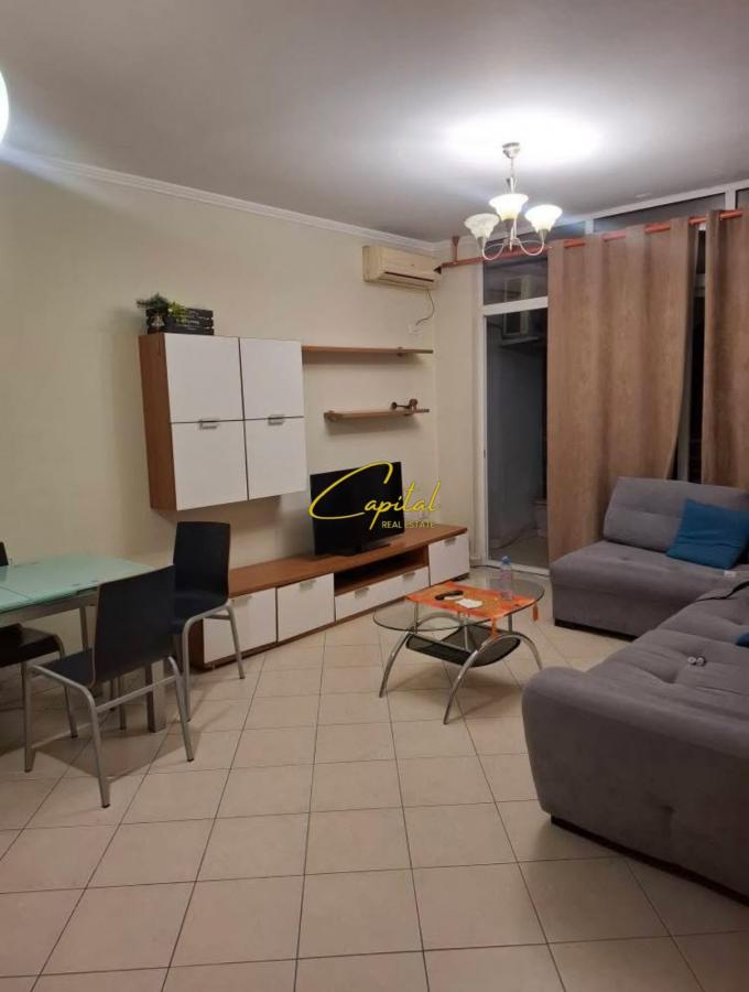 Apartament me qira 1+1 komuna e parisit 65.000 leke