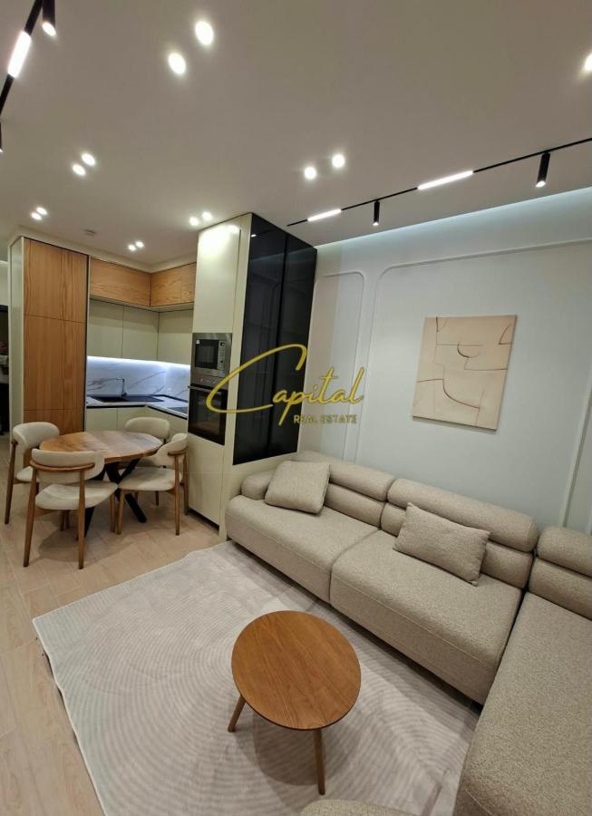 Apartament me qira 1+1 bulevardi i ri 750 euro