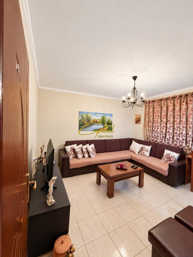 Shitet apartament 1+1 rruga e dibres 11.100.000 leke