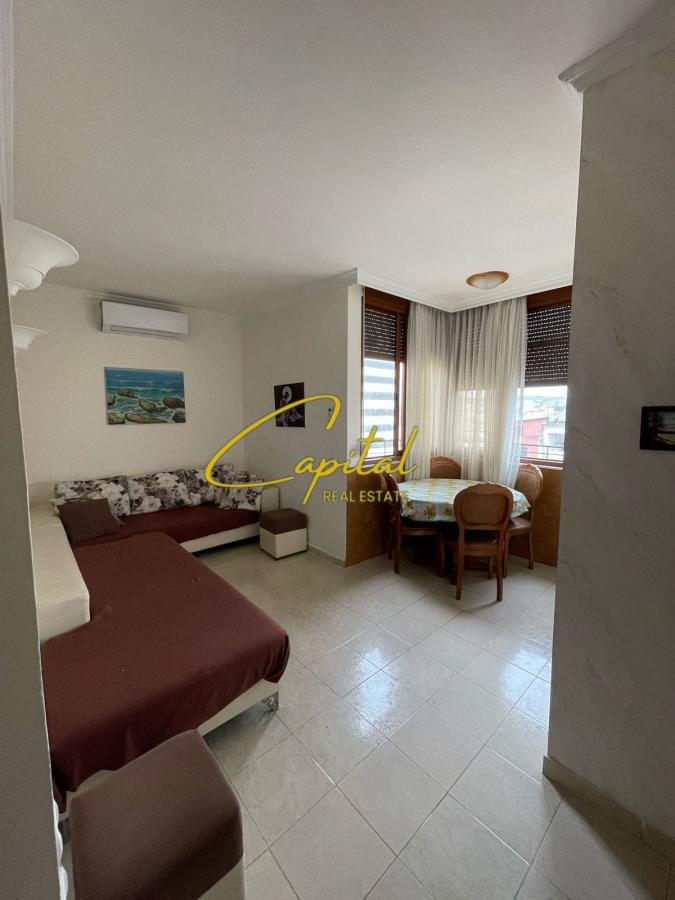 Apartament me qira 2+1 pazari i ri 50.000 leke