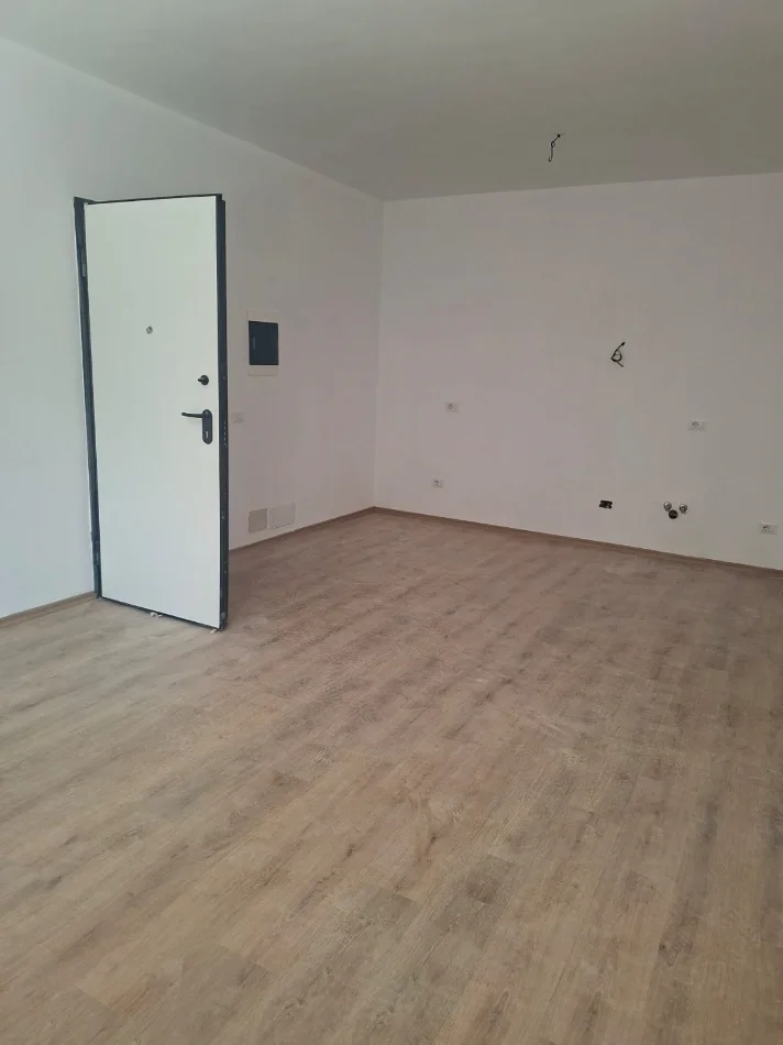 Apartament 3+1 +2  ne shitje  ne rrugen e elbasanit  235.300 €