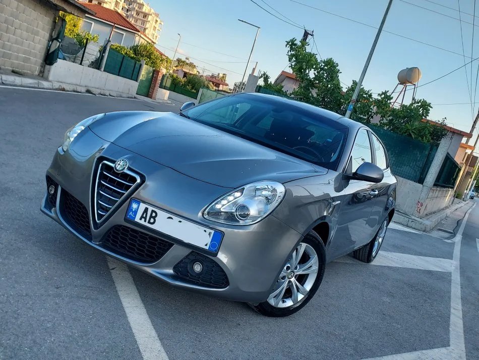 Alfa Romeo Giulietta 2013 1.6Naft 4 Porta