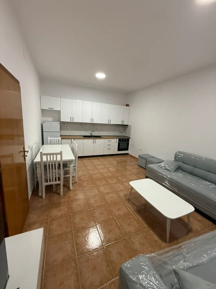 Apartament 1+1 modern me qira – Rruga 5 Maji - 500€ / muaj  !