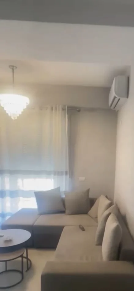 Apartament 2+1 me qira ne rrugen Stiki Cico