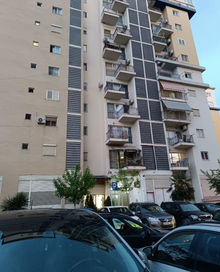 Apartament per banim ose zyre, 40,000 leke⚠️ 0 Komision