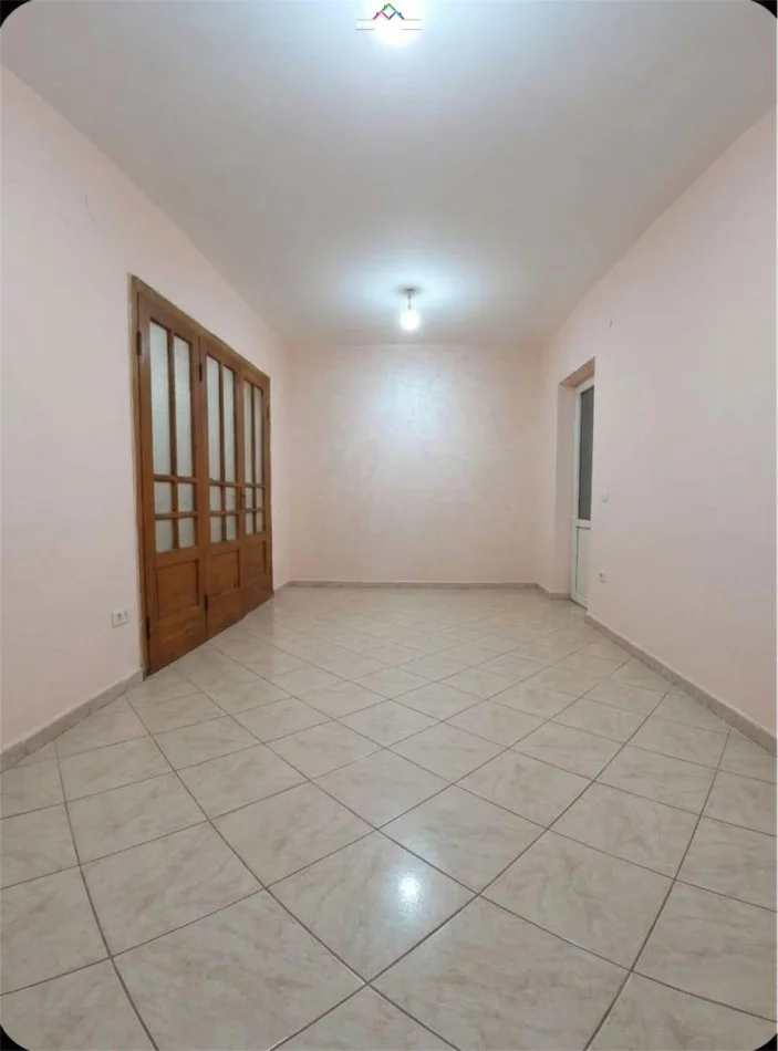 [B120818] Tirane, shitet apartament 3+1 Kati 1, 103 m² 200.850 €