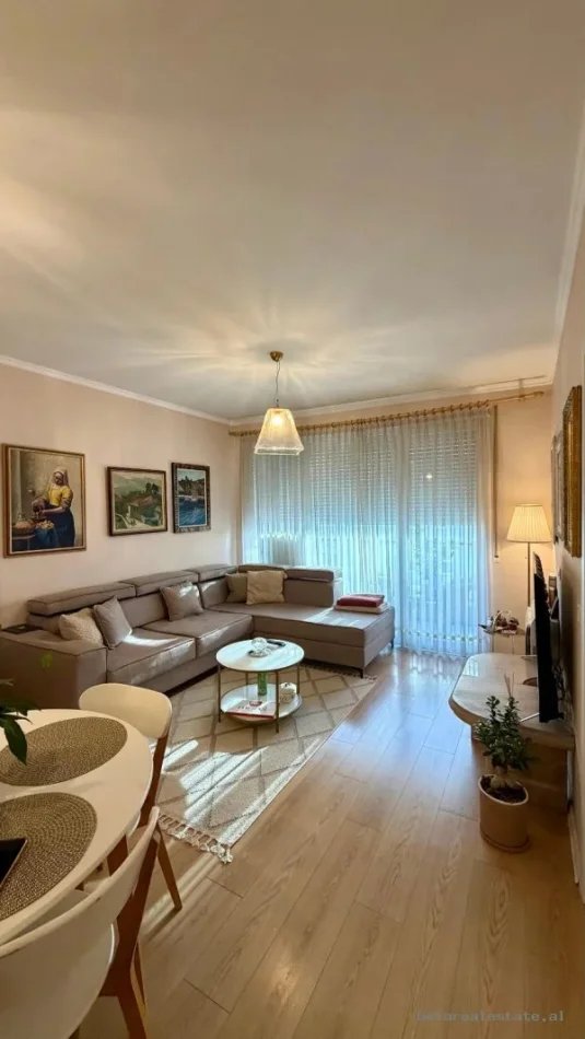 [B2101898] Tirane, jepet me qera apartament 1+1+Ballkon Kati 6, 70 m² 650 €