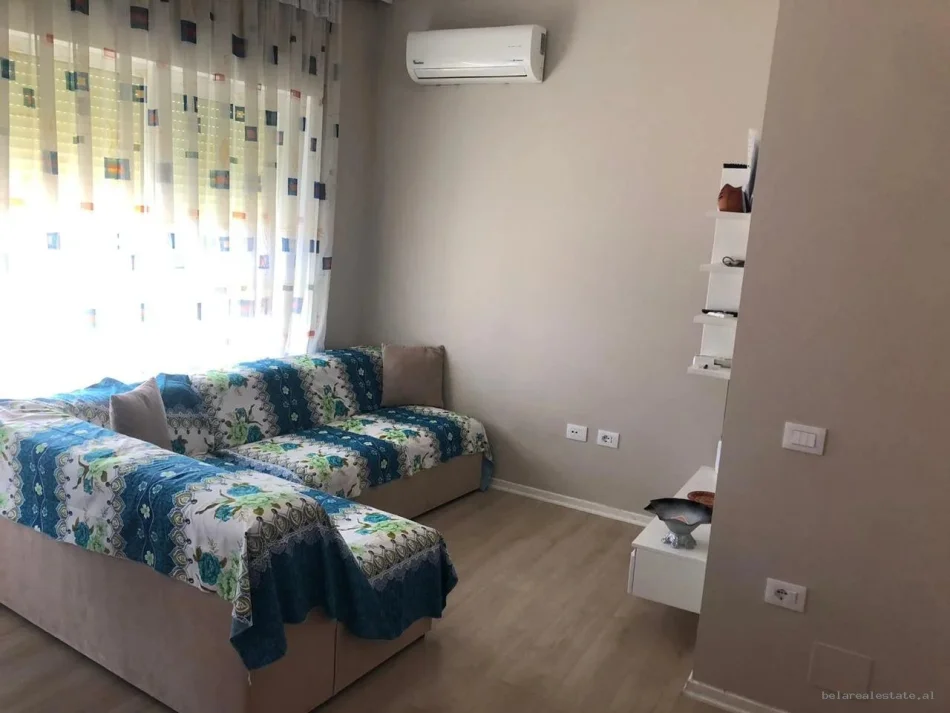 [B2202084] Tirane, jepet me qera apartament 2+1+Ballkon Kati 6, 80 m² 550 €
