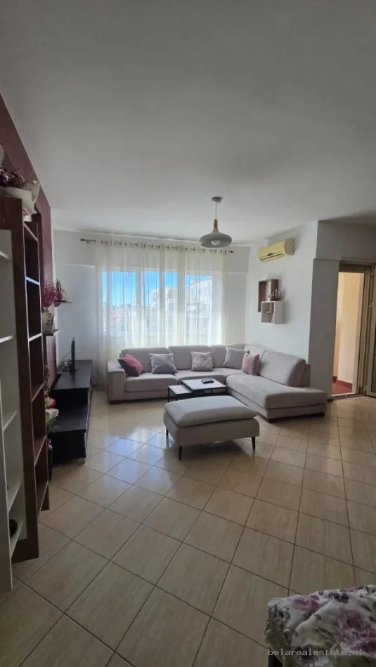 [B2202093] Tirane, jepet me qera apartament 2+1+Ballkon Kati 3, 104 m² 800 €