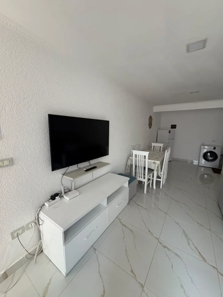 Durres Plazh, jepet me qera apartament 1+1 Kati 3, 50 m² 300 € (plazh)