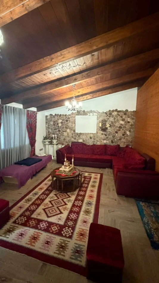 Durres, jepet me qera apartament 1+1 Kati 2, 70 m² 400 € (Shkolla Qemal Mici)