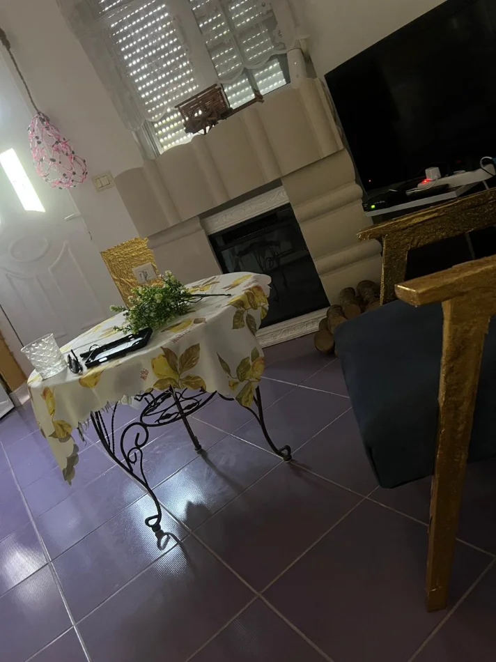 Durres, jepet me qera shtepi 2+1 Kati 1, 65 m² 680 € (Hamallaj)