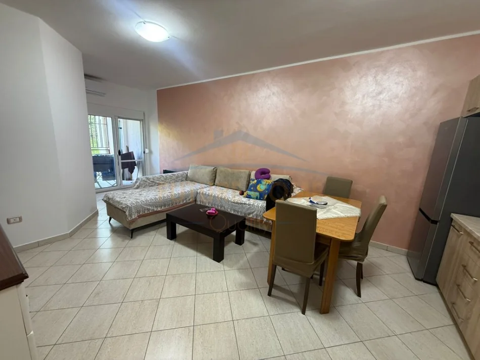 Durres, shitet apartament 1+1+Ballkon Kati 1, 60 m² 66.000 €