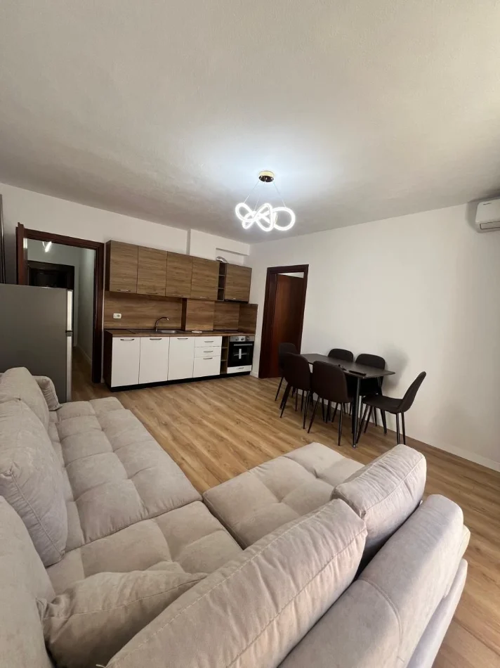 Durres, shitet apartament 1+1+Ballkon Kati 3, 75 m² 98.000 € (Golem, vetëm 100 metra nga deti)