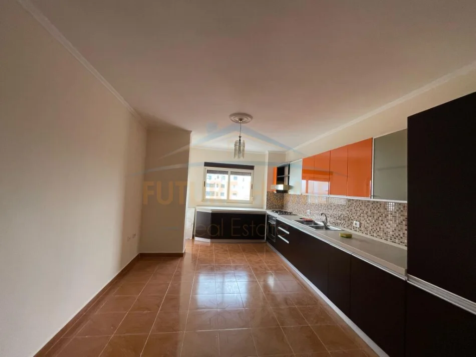 Durres, shitet apartament 2+1+Ballkon Kati 7, 103 m² 120.000 €