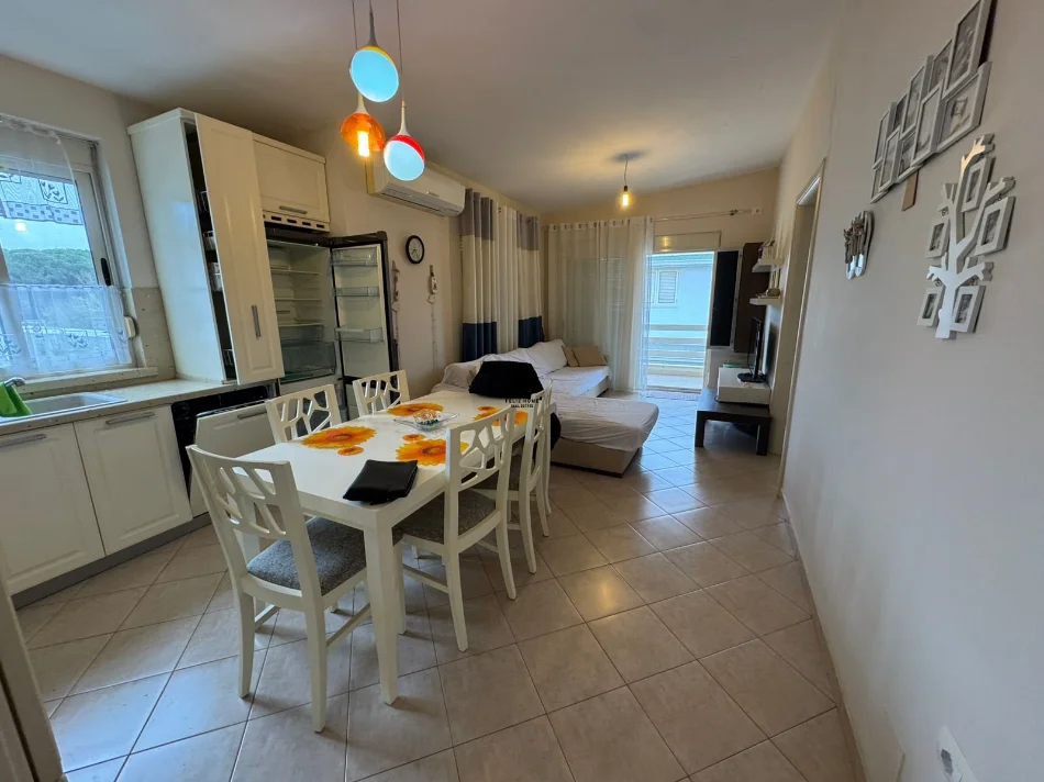 Durres, shitet apartament 2+1 Kati 2, 125 m² 200.000 € (GJIRI I LALZIT)