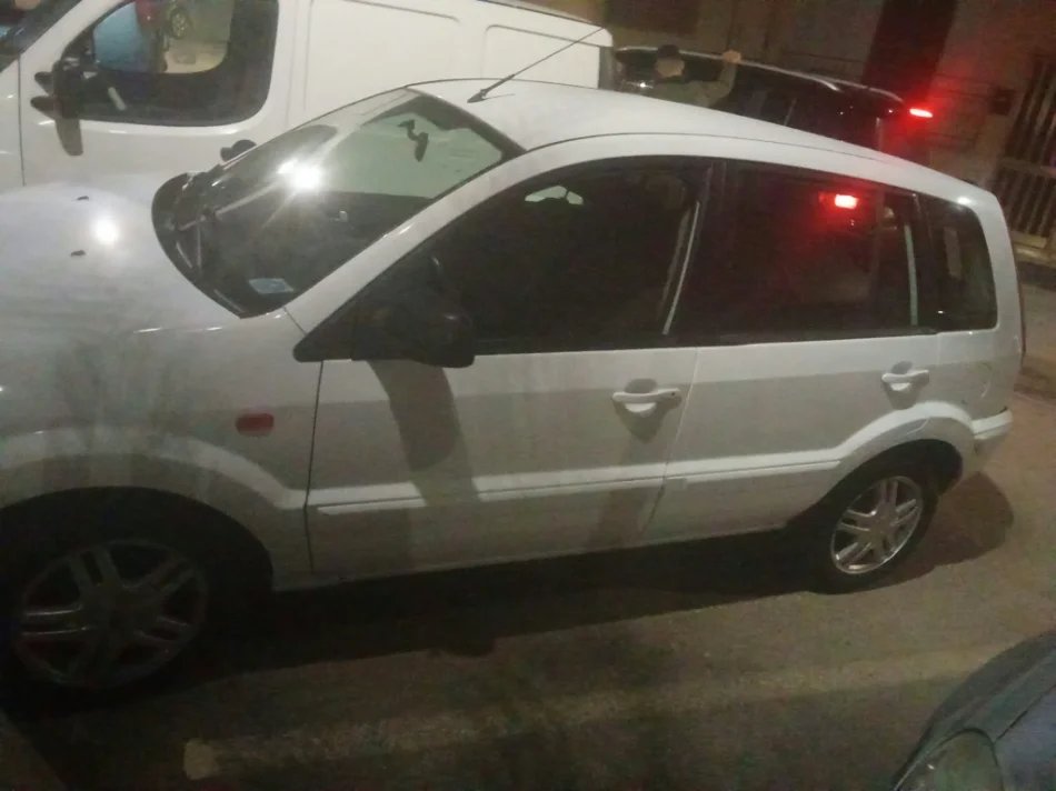 Durres, shitet makine Ford fusion Nafte, e bardhë manuale Kondicioner 239 km 3.500 €
