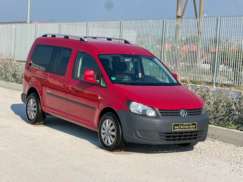 Durres, shitet makine VOLKSWAGEN CADDY MAX 1.6 Nafte, e kuqe manuale Klima 184 km