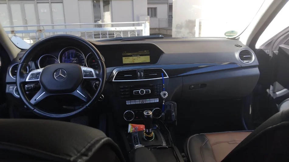 Elbasan, shes makine C-class 220 cdi W204 Nafte, automatik Klima 6.800 €