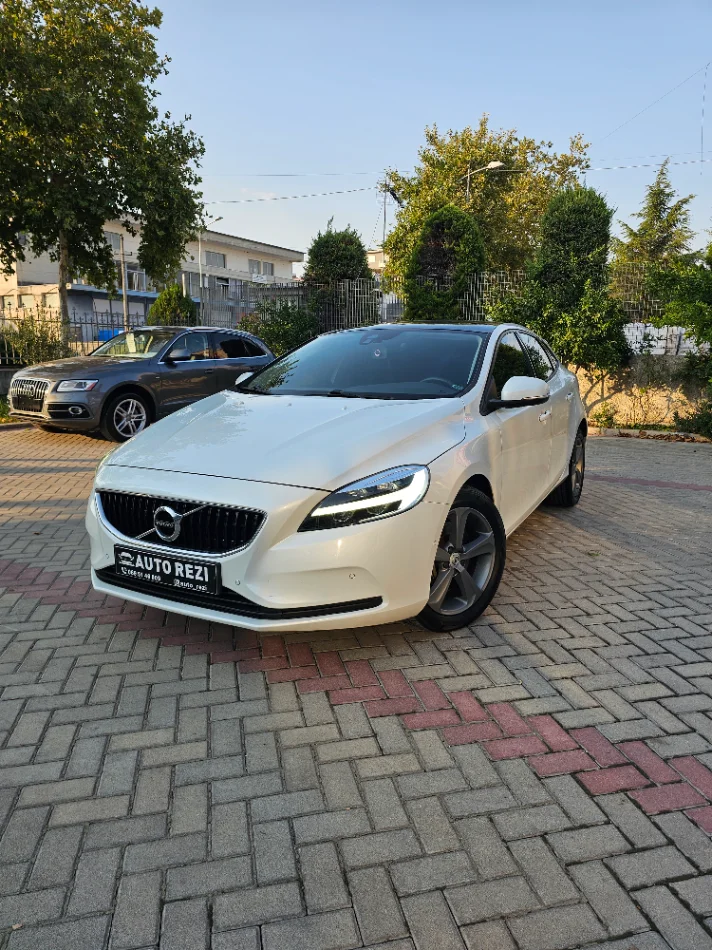 Fier, shes makine Nafte, e bardhë automatik Klima 9.500 €