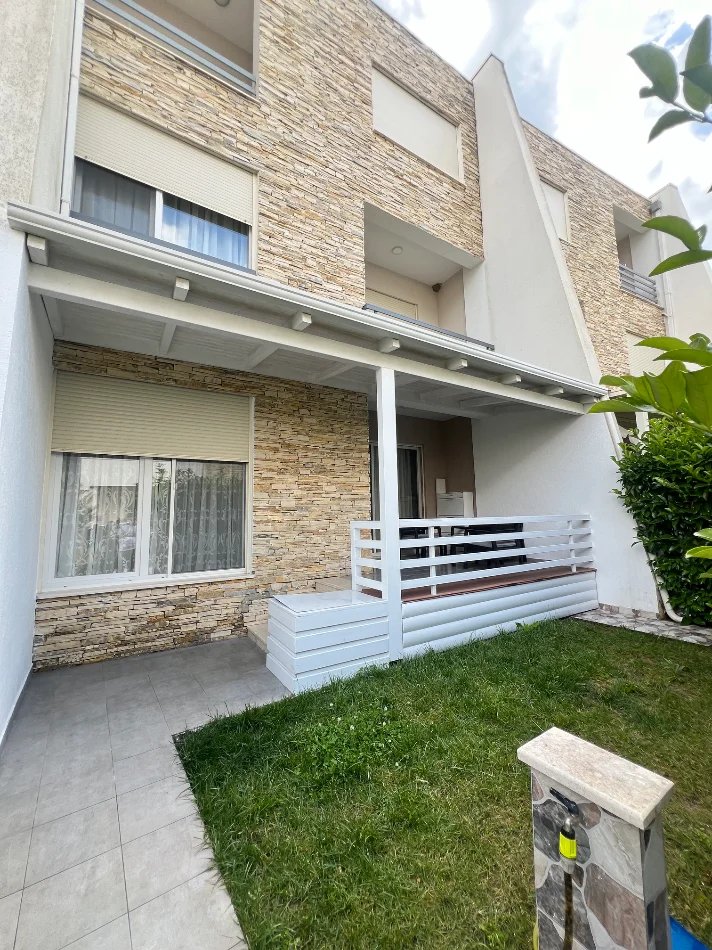 Gjiri Lalezit | Hamallaj, shitet apartament 2+1 Kati 0, 71 m² 215000 € (Gjiri Lalezit)