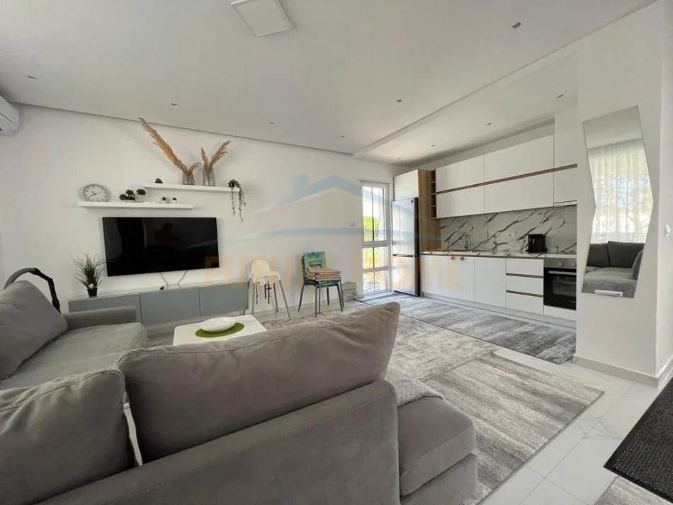 Gjiri Lalezit | Hamallaj, shitet apartament 2+1 Kati 2, 108 m² 310.620 € (San Pietro)