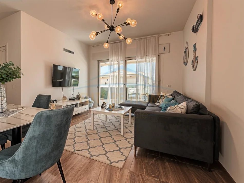 Gjiri Lalezit | Hamallaj, shitet apartament 3+1 Kati 3, 150 m² 380.000 € (Gjiri i Lalzit)