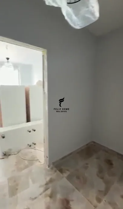 Jepen 4 apartamente me qera ish ekspozita 240.000 leke fh-76480