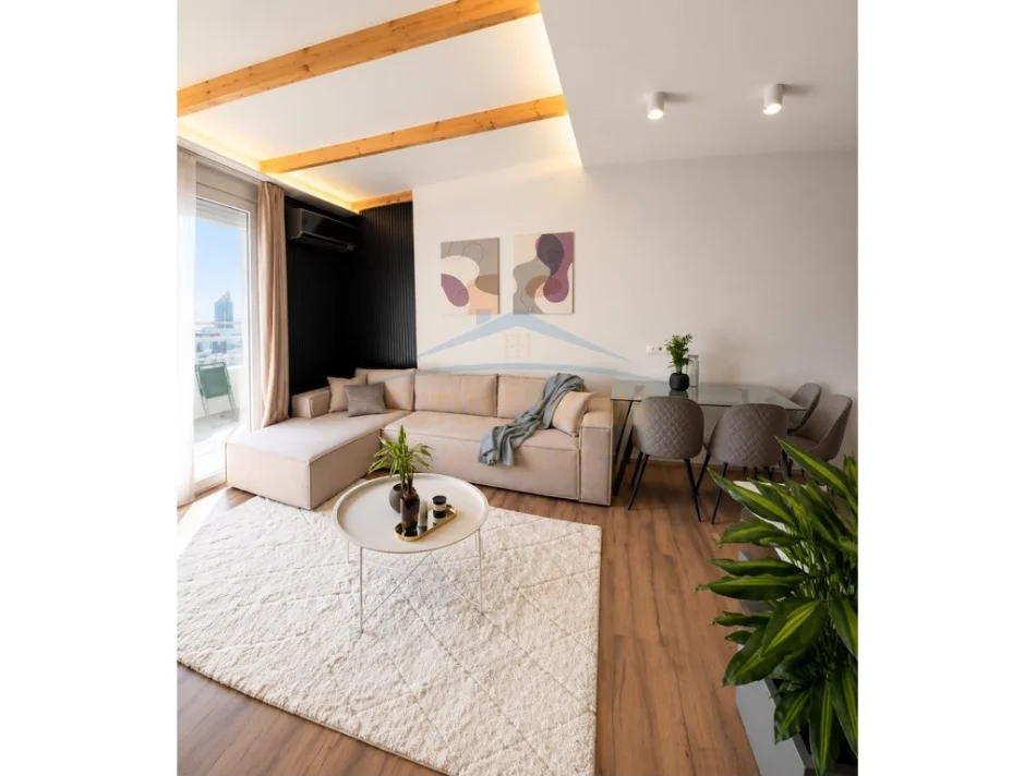 Jepet me qera apartament 1+1 ne astir prane rrethit