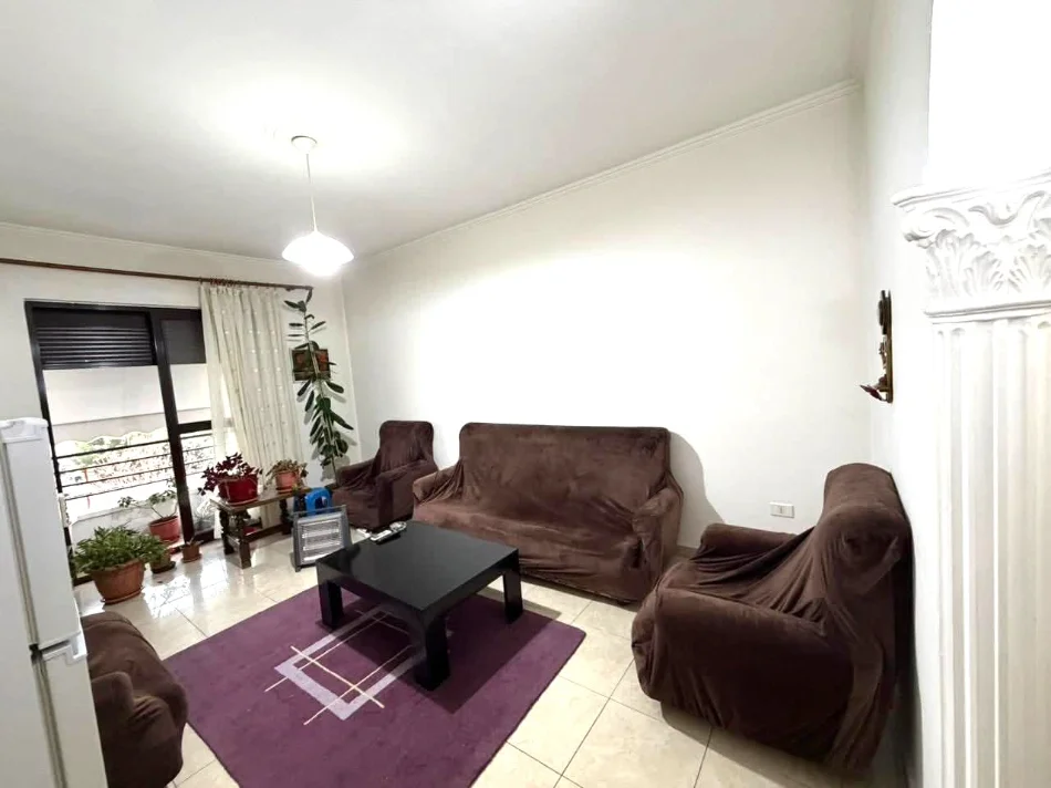 Jepet me qera apartament 1+1 ne brryl, 550 euro