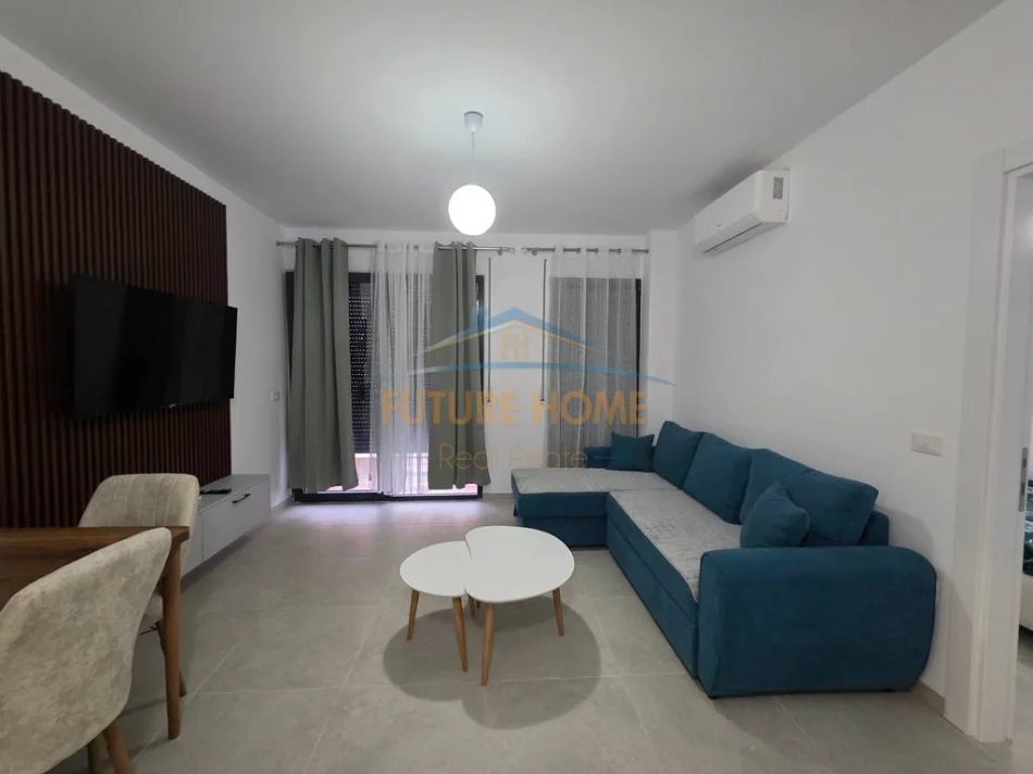 Jepet me qera apartament 1+1 paralel living , don bosko