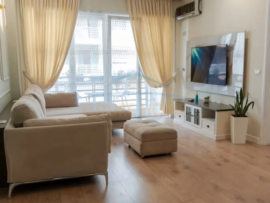 Jepet me qera apartament 2+1 ne astir