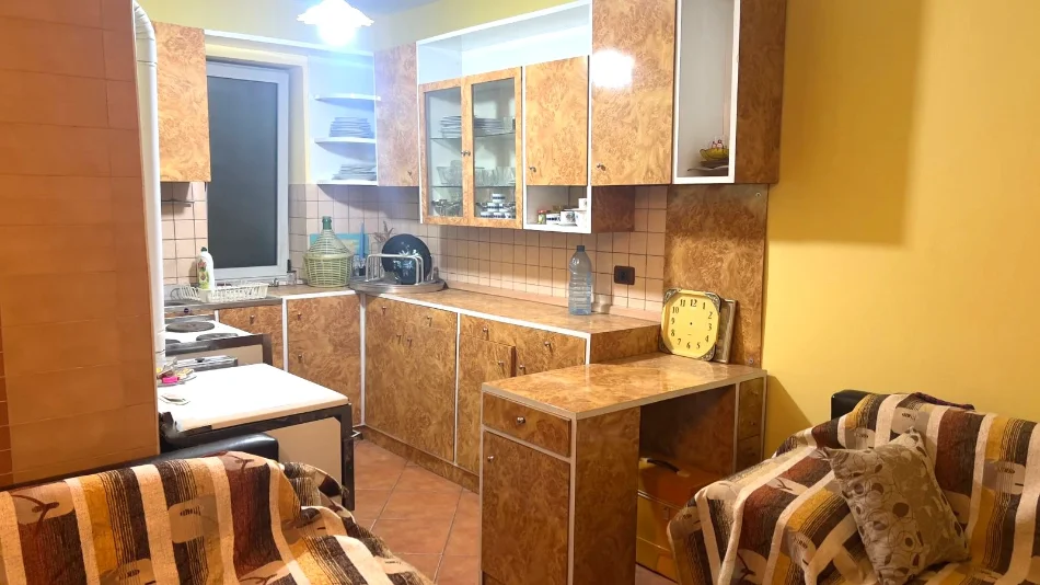🏡 JEPET ME QERA APARTAMENT 2+1 TE MINISTRIA E JASHTME AFER BRRYLIT,  500 mije leke