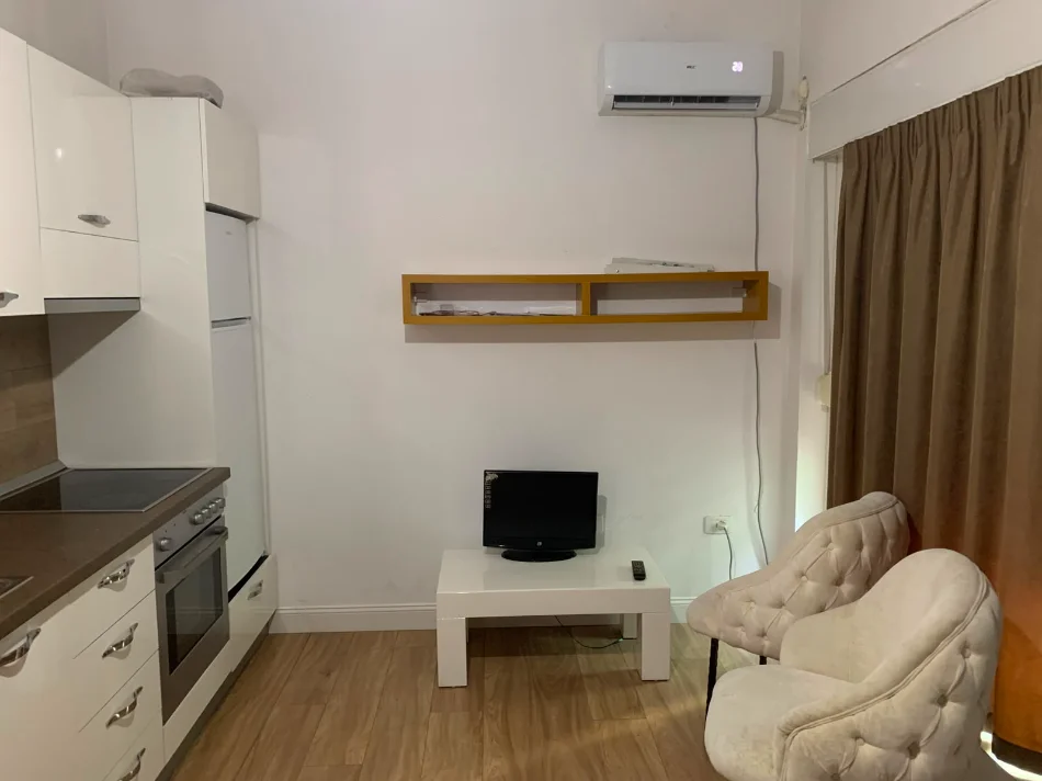 Jepet me qira apartament 1+1   40.000 leke (ali demi)
