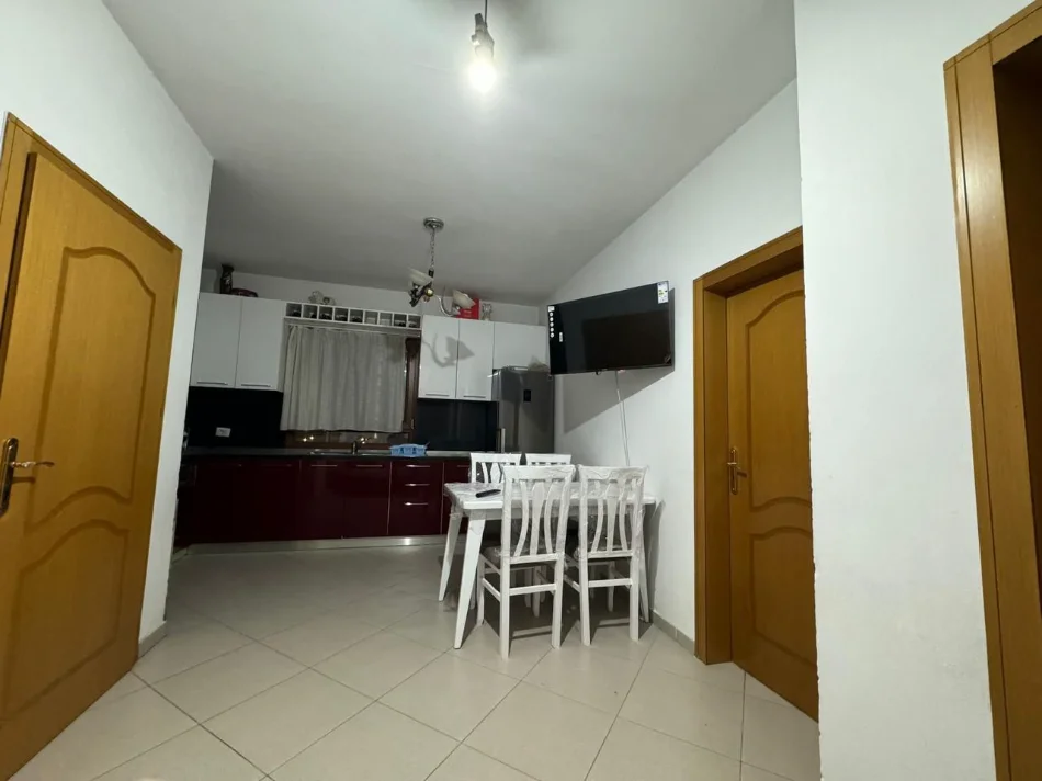 Jepet Apartament 2+1 tek Bulevardi i Ri, 600 Euro