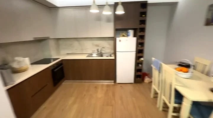 Jepet apartament 1+1 me Qira ne Astir, Mobilim Modern ,  450 Euro