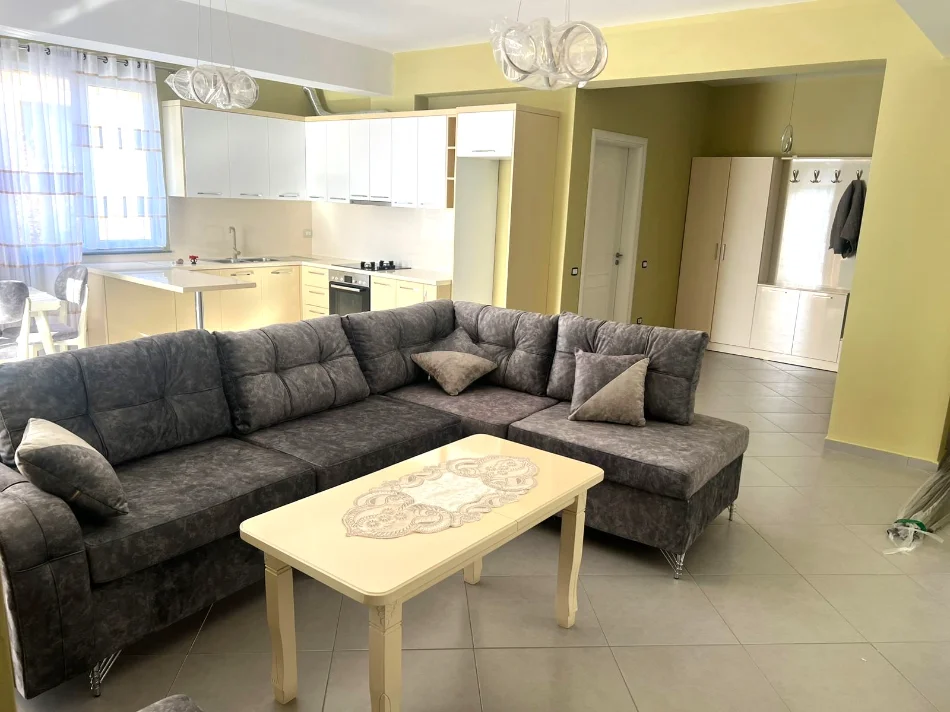 🏡 Jepet me Qera Apartament 2+1+2 tek 📍 Vilat Gjermane, Rruga e Elbasanit (afer rrethit te Fakultetit Ekonomik)