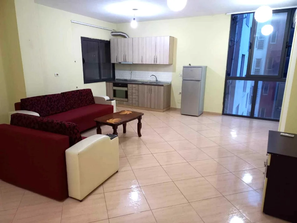 Jepet me Qera Apartament 2+1 ne Yzberisht tek Nela 3,  500 MIJE LEKE