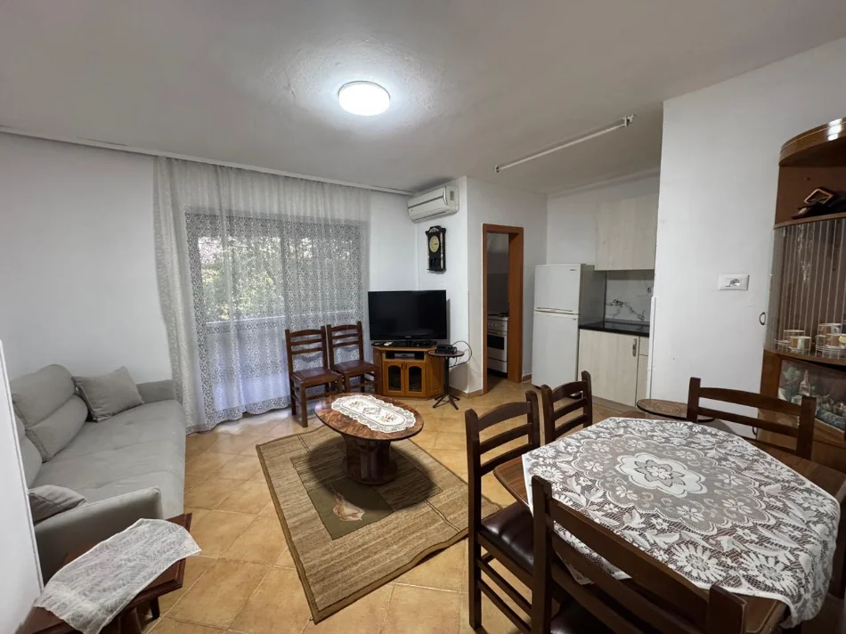 🏠 Jepet me Qera  Apartament 2+1 tek Bkt ne Ali Dem 570 € (Fusha  ne Ali Dem)