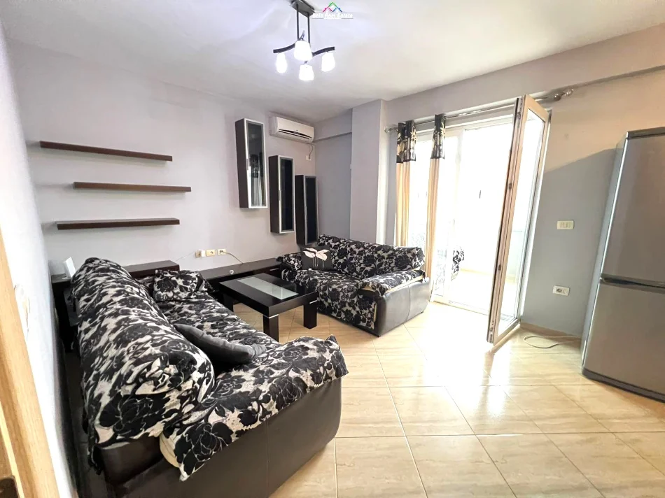 🏡 Jepet me Qera Apartament 2+1 tek Rruga Jordan Misja me Cmimin 520 mije leke