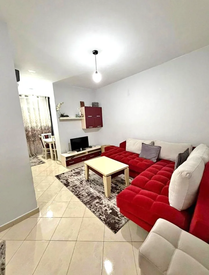 🏡 Jepet me Qera Super Apartament 1+1 ne Astir tek Kompleksi Fratari,  450 Eur