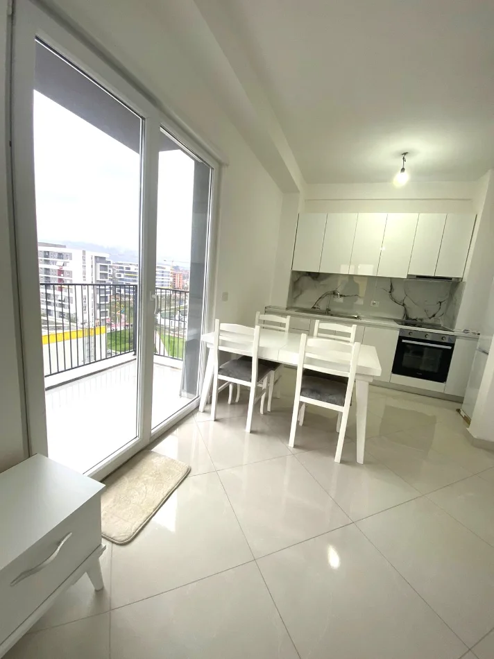 🏠 Jepet me Qira Apartament 2+1 ,apartament modern  te Univers City, per 5 veta , 500 euro