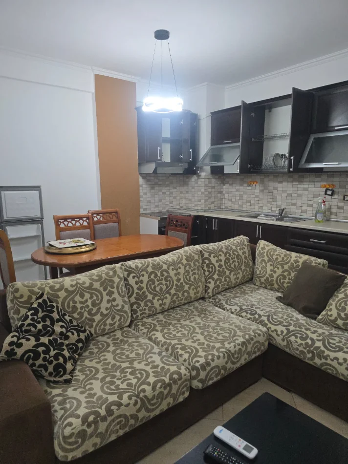 🏡 Jepet me Qira Apartament 2+1 ne Yzberisht tek Nela 6,   470 mije lekee