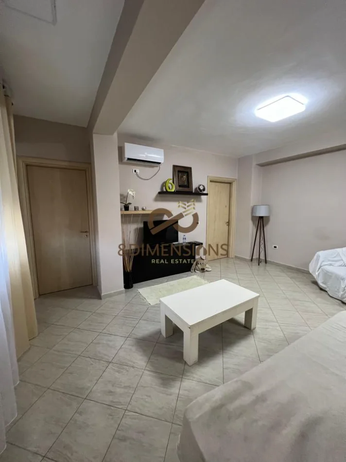 Jepet me qera Apartament 2+1 ne Bllok, prane Sheshit Willson D8242Z-18