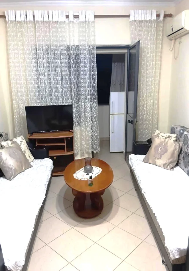 🏡 Jepet me qera apartament 1+1 në Don Bosko I 50.000L/muaji