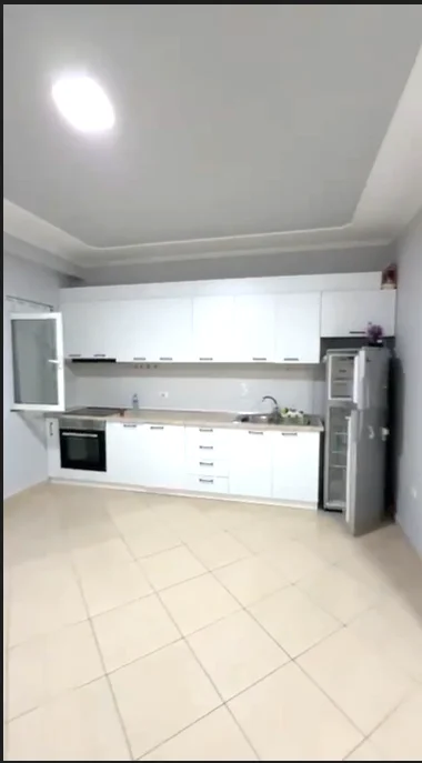 Jepet me qera apartament 2+1+Ballkon, Kati 4, 500 €, Rruga 4 Deshmoret, Selvia, Rruga e Dibres